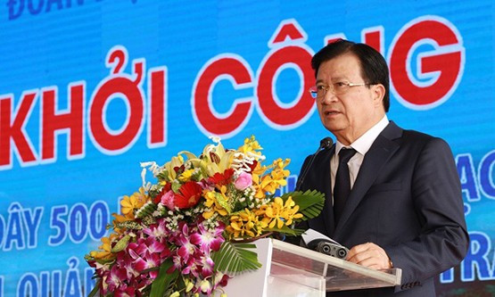 Phó Thủ tướng Trịnh Đình Dũng phát lệnh khởi công xây dựng thêm 740 km đường dây truyền tải điện 500 kV