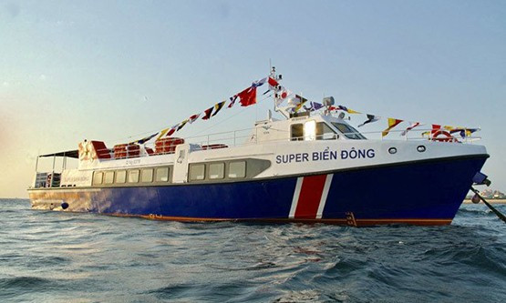 Tàu khách Super Biển Đông