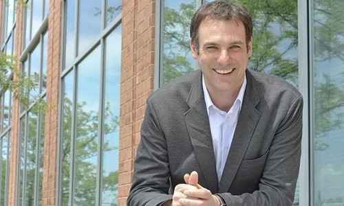 Chris Spanos, CEO và đồng sáng lập Urgent.ly.