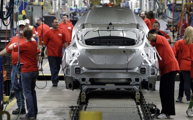 Bên trong một nhà máy của hãng xe Ford