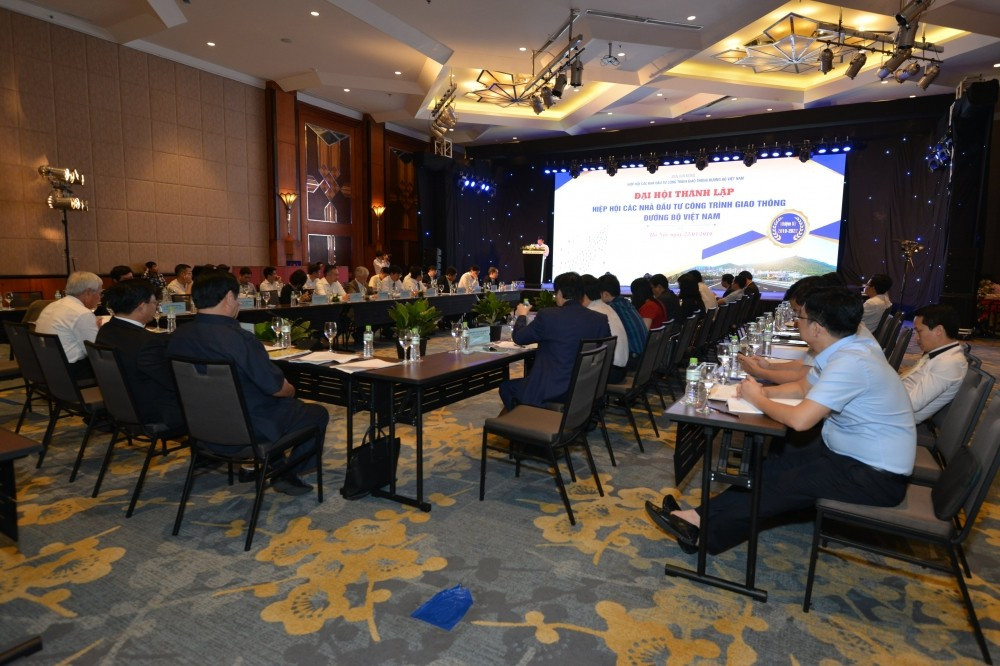 Đại hội thành lập Hiệp hội các nhà đầu tư công trình giao thông đường bộ Việt Nam (AVINA) lần thứ I – Nhiệm kỳ 2019-2022 (Ảnh: Phó Bá Cường)