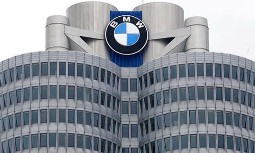 Biểu tượng BMW tại trụ sở ở Munich, Đức