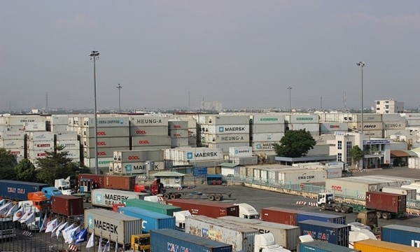 Hàng hóa XNK qua cảng Cát Lái