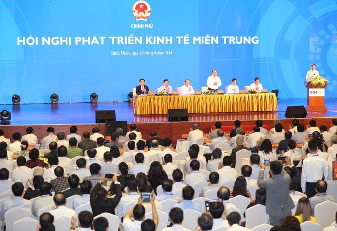 Toàn cảnh Hội nghị Phát triển kinh tế miền Trung do Thủ tướng Nguyễn Xuân Phúc chủ trì