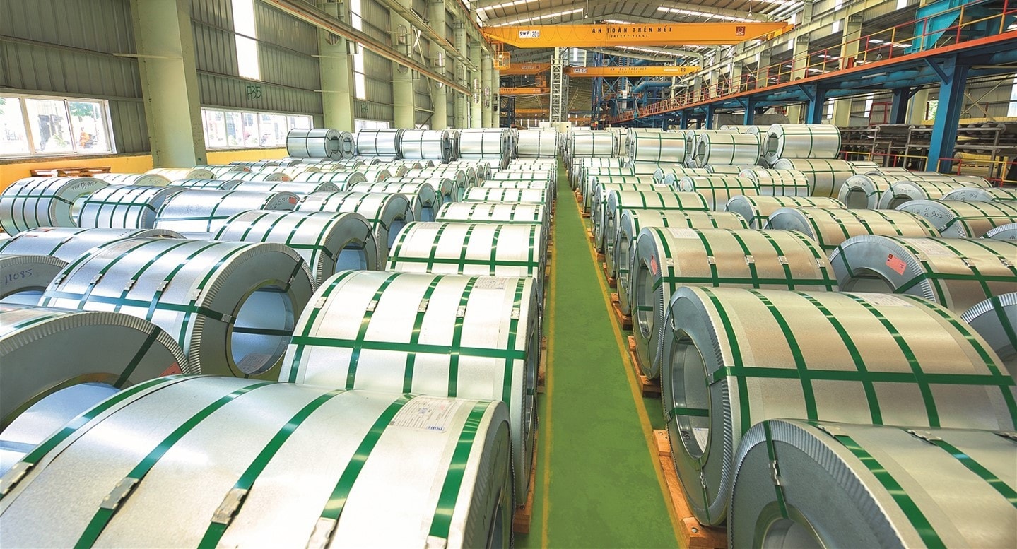 Trong 3 năm gần đây, Chính phủ đều trình Quốc hội tỷ lệ nhập siêu bằng 3% tổng kim ngạch xuất khẩu nhưng kết quả thực tế là xuất siêu...