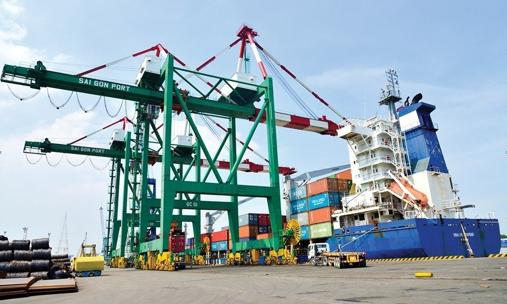ảng Sài Gòn đang tích cực thực hiện đề án di dời và đầu tư xây dựng hạ tầng đồng bộ để trở thành cảng trung tâm khai thác hàng hóa, logistics khu vực miền Nam