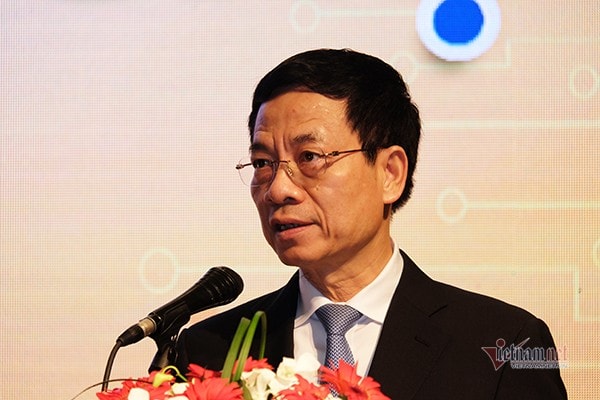 Bộ trưởng Nguyễn Mạnh Hùng khẳng định, công nghệ số sẽ thay đổi báo chí và ảnh hưởng đến báo chí trong một chặng đường dài