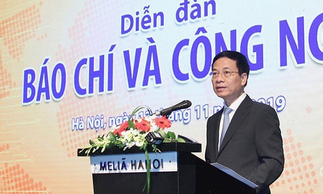 Bộ trưởng Bộ Thông tin và Truyền thông Nguyễn Mạnh Hùng phát biểu tại Diễn đàn “Báo chí và Công nghệ” được tổ chức ngày 13/11 tại Hà Nội
