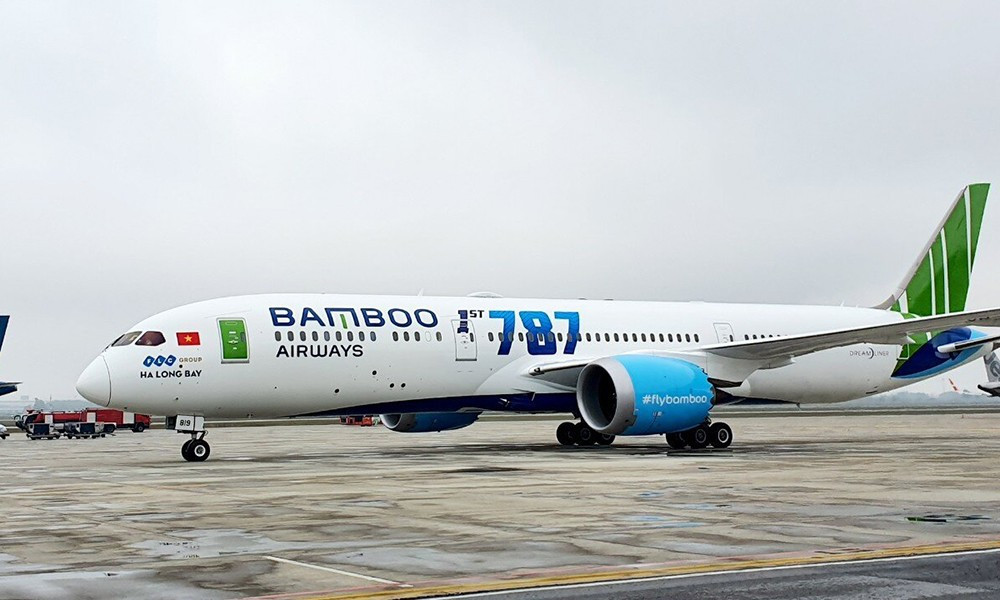 Máy bay thân rộng Boeing 787-9 Dreamliner đầu tiên mang tên gọi “Ha Long Bay” (Vịnh Hạ Long) vừa được Bamboo Airways nhận hôm 22/12/2019