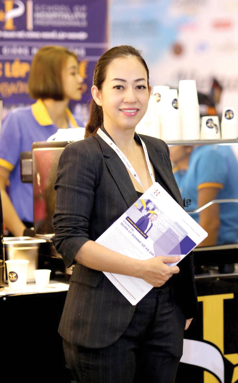 Bà Trần Thị Xuân Quyên, Giám đốc Tư vấn Đào tạo Công ty IRR, Nhà sáng lập Trường Quản lý Khách sạn Việt Úc - VAAC