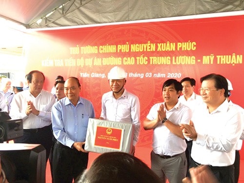 March 8th, 2020, the Prime Minister Nguyen Xuan Phuc, together with the Government’s working group, the Ministry of Transport, ministries and central sectors, in a check of the project of Trung Luong- My Thuan