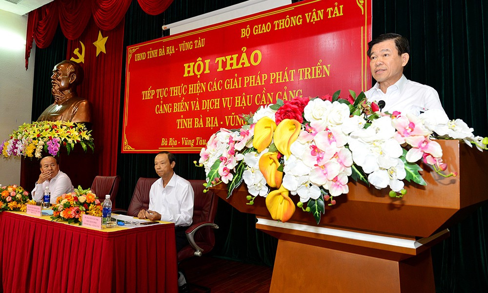 Ông Nguyễn Hồng Lĩnh, Ủy viên Trung ương Đảng, Bí thư Tỉnh ủy, Chủ tịch HĐND tỉnh BR -VT phát biểu tại Hội nghị