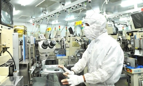 Quốc hội thông qua Hiệp định thương mại tự do Việt Nam - EU (EVFTA) được đánh giá đã tạo thêm cú hích cho Việt Nam thu hút dòng vốn FDI thời gian tới