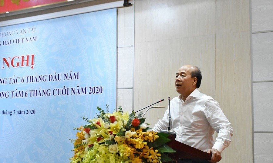 Thứ trưởng Bộ GTVT Nguyễn Văn Công phát biểu chỉ đạo tại hội nghị