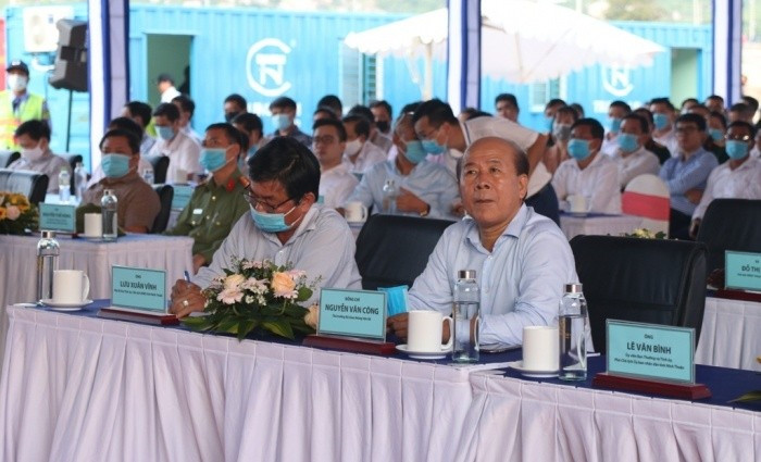 Thứ trưởng bộ GTVT Nguyễn Văn Công đánh giá cao quy mô và tầm quan trọng của Cảng biển tổng hợp Cà Ná đối với sự phát triển kinh tế-xã hội ở Ninh Thuận và cả khu vực Nam Trung Bộ