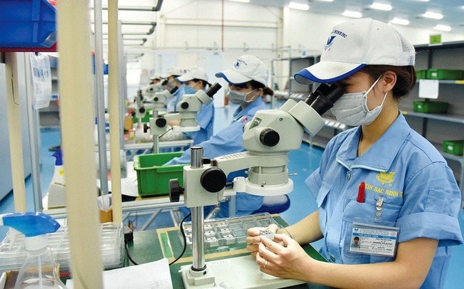 Bất chấp COVID-19, FDI vẫn 'chảy' vào Việt Nam