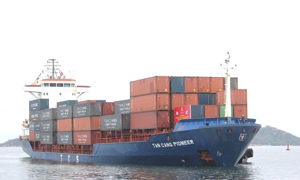Chuyến tàu container Tan Cang Shipping trên hải trình TP.HCM - Cam Ranh - Hải Phòng