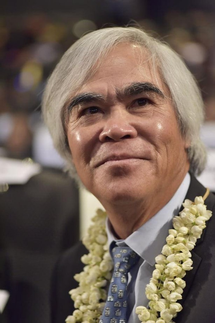 Nick Ut là phóng viên người Mỹ gốc Việt, có hơn năm thập kỷ làm việc cho hãng tin Associated Press. Ông tham gia tác nghiệp tại nhiều sự kiện, địa điểm, bao gồm cả Hollywood. Nick Ut là phóng viên nổi tiếng với bức ảnh phút hấp hối của Michael Jackson. Nick Ut gửi Zing bài viết dưới đây bày tỏ quan điểm của ông về ảnh và tầm quan trọng của tính chân thật với các bức ảnh