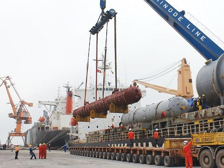 Hàng hóa qua cảng quốc tế Nghi Sơn ngày một tăng