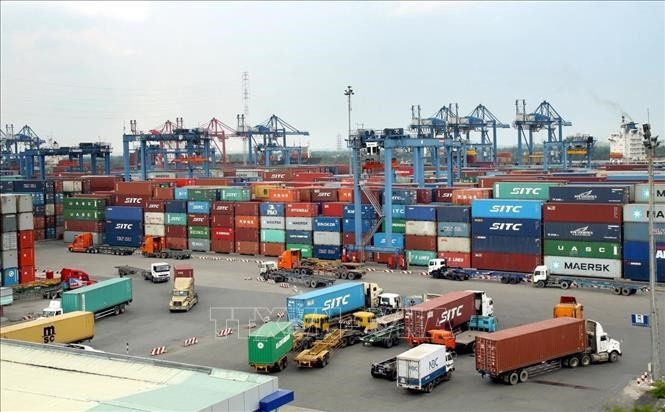 Hoạt động xuất nhập khẩu hàng hóa tại cảng Sài Gòn khu vực 1