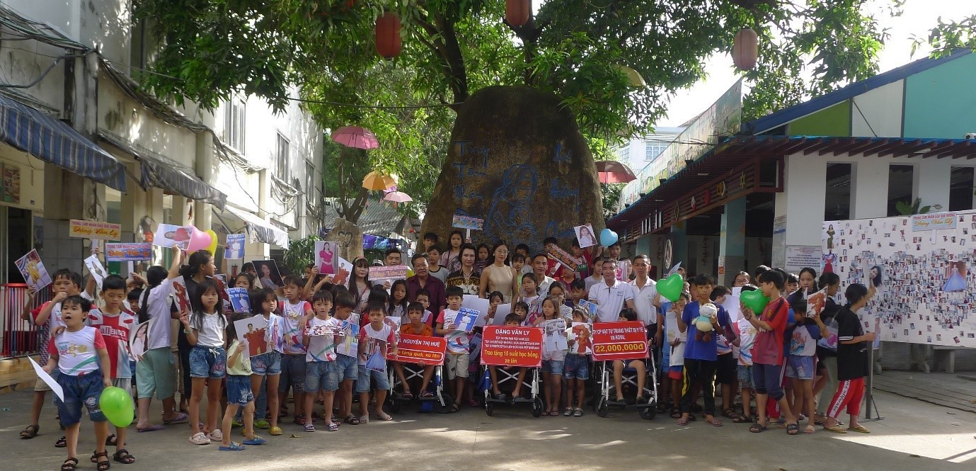 Que Huong Humanitarian Center is a home that cares for and nurtures 345 orphans and disabled children