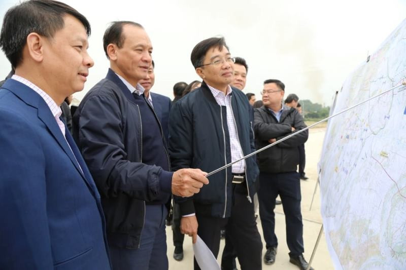 Đoàn công tác Ủy ban Kinh tế Quốc hội kiểm tra công tác GPMB cao tốc Bắc Nam qua 2 tỉnh Nghệ An, Hà Tĩnh