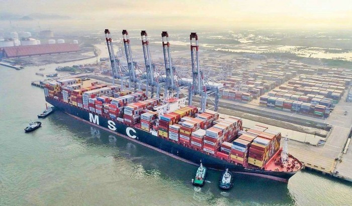 Sản lượng hàng hóa qua cảng biển Việt Nam vẫn duy trì đà tăng trưởng. Riêng lượng hàng container xuất khẩu sụt giảm - Ảnh minh họa