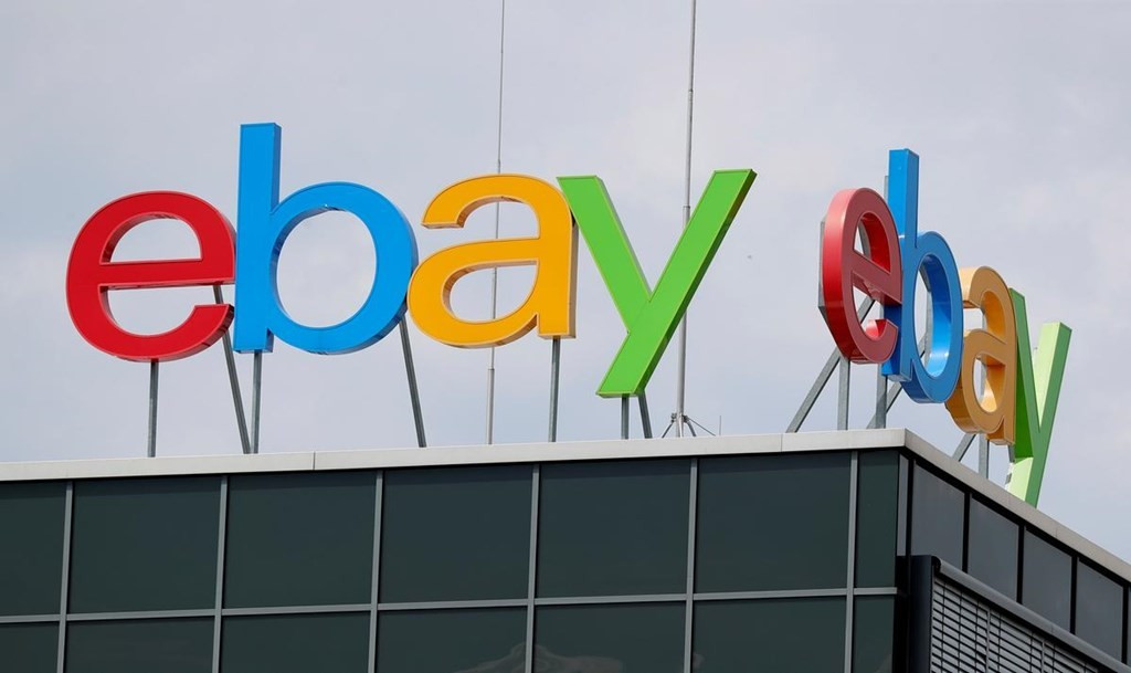 Biểu tượng của Tập đoàn thương mại điện tử Ebay Inc - Ảnh: Reuters