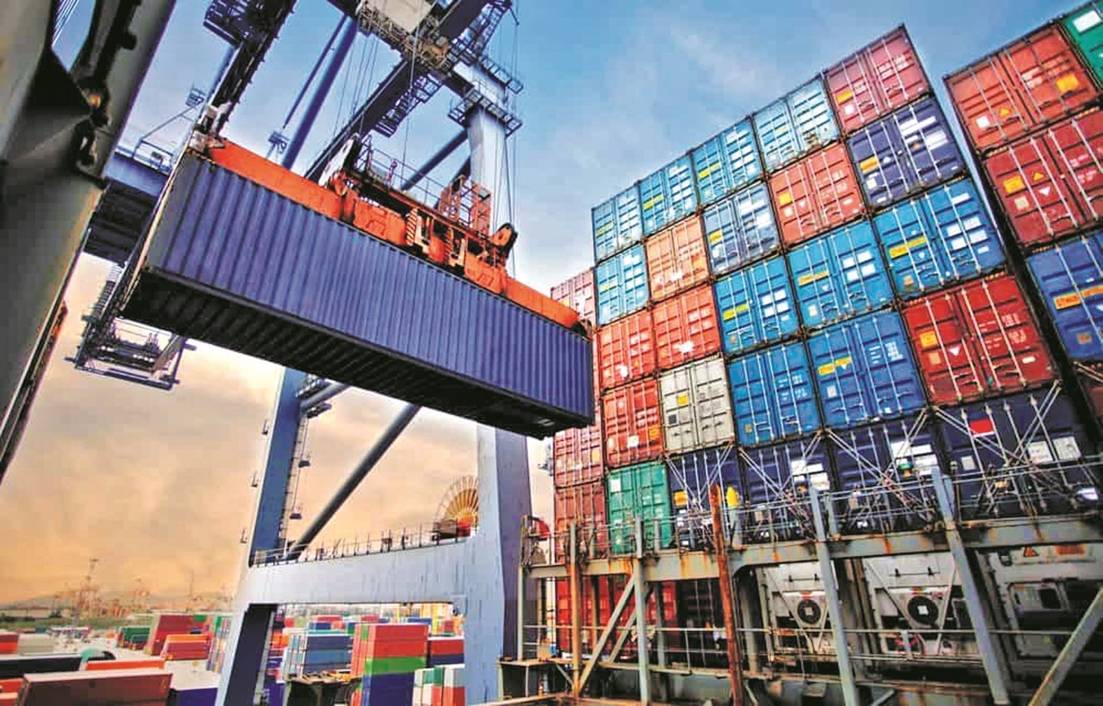 TP. HCM khai thông hạ tầng, tạo sức bật cho logistics