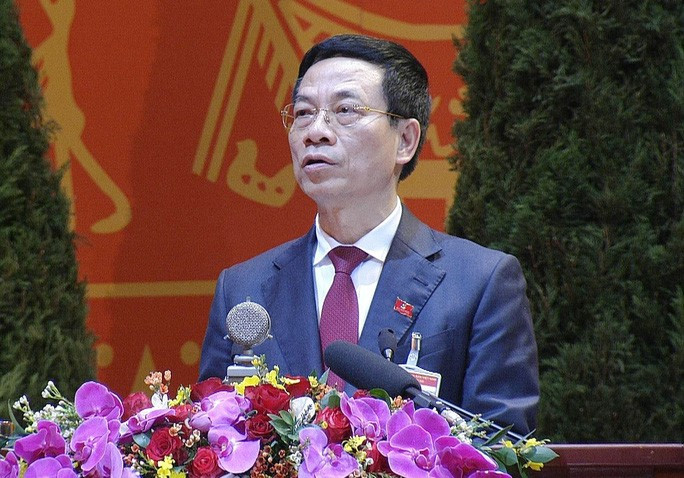 Bộ trưởng Bộ Thông tin và Truyền thông Nguyễn Mạnh Hùng trình bày tham luận tại Đại hội - Ảnh: NHƯ Ý
