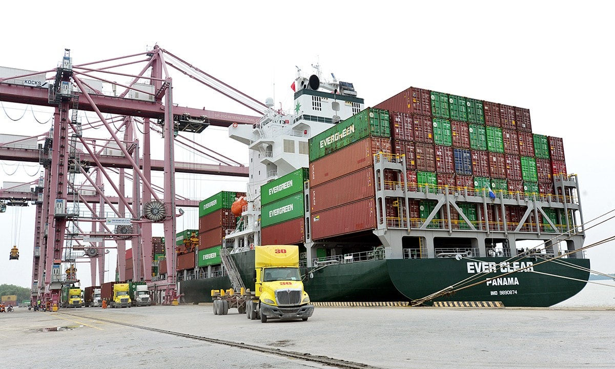 Trong tháng 12/2020, sản lượng thông qua cảng SP-ITC đạt gần 60.000TEUs, mức sản lượng kỷ lục sau hơn 4 năm cảng đi vào hoạt động và tăng đến 166% so với cùng kỳ