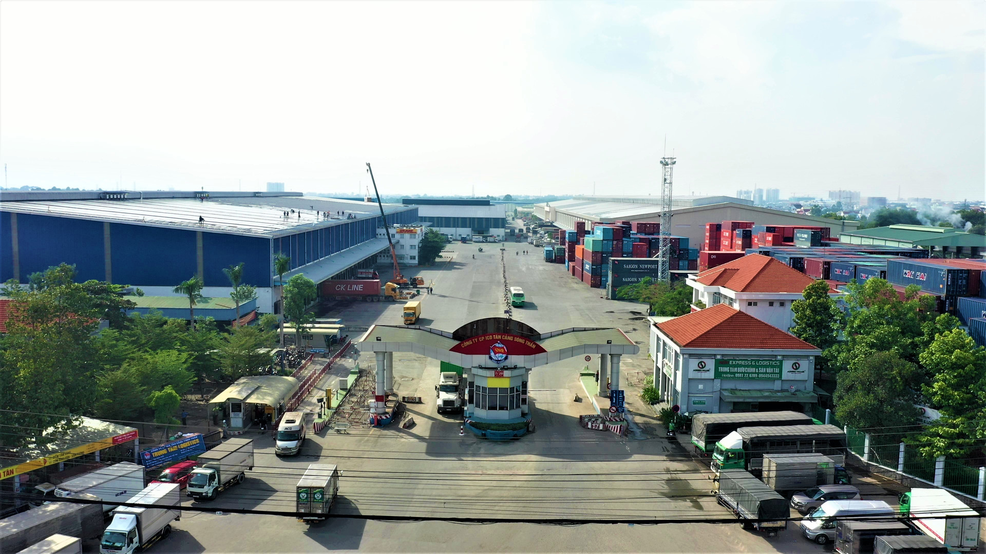 ICD Tan Cang Song Than became a logistics complex center providing various forms of services as warehouses, delivery center, transport, and customs procedures