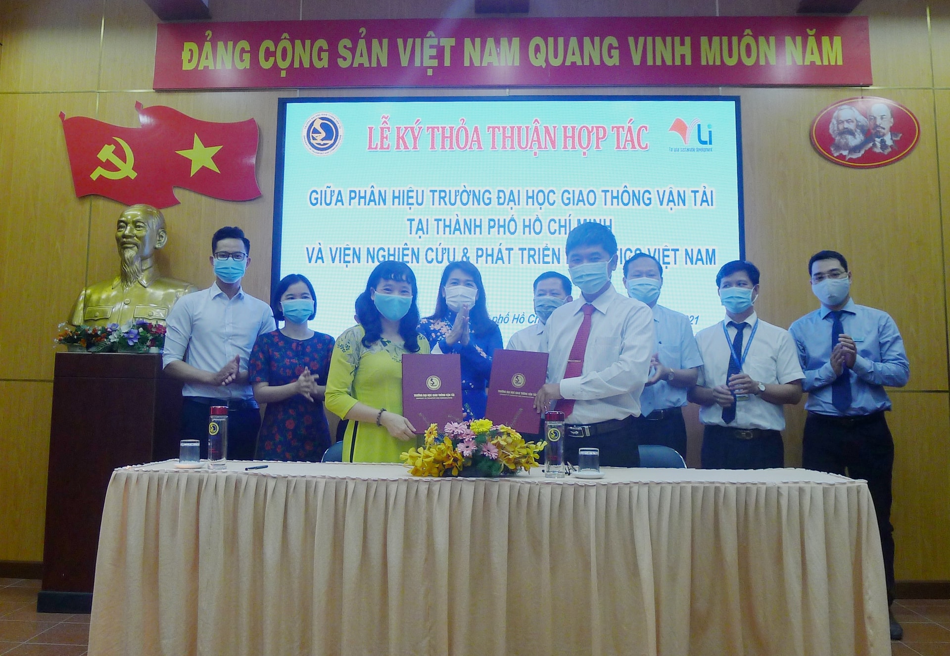 Viện VLI và Phân hiệu Trường Đại học Giao thông Vận tải tại TP. HCM ký kết thỏa thuận hợp tác