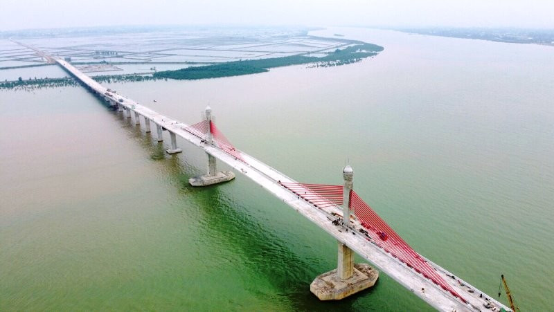 Cầu Cửa Hội được kỳ vọng thúc đẩy phát triển kinh tế - xã hội và nhiều mặt của 2 tỉnh Nghệ An, Hà Tĩnh