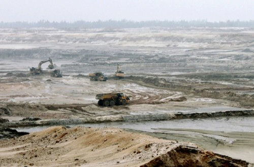 Công trường khai thác quặng sắt của mỏ sắt Thạch Khê năm 2011