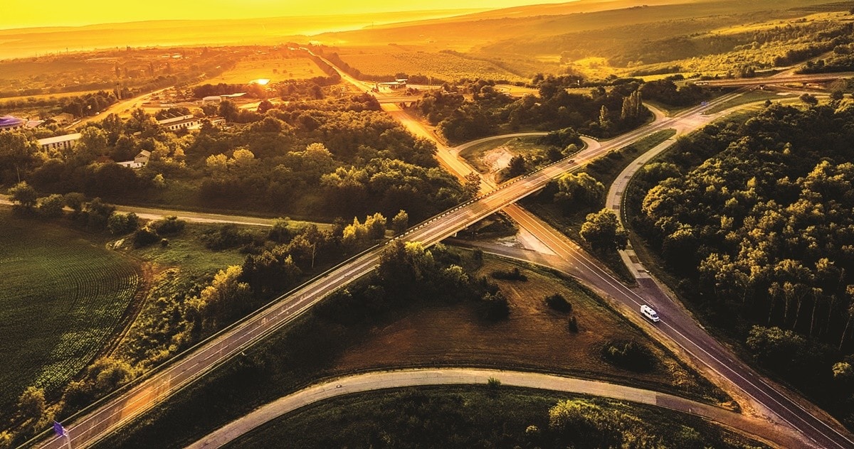 Những năm qua, Chính phủ đặt trọng tâm là cải cách thủ tục hành chính, cải thiện môi trường kinh doanh trong những năm tới