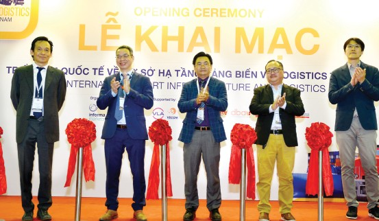Lãnh đạo VLA dự lễ khai mạc Triển lãm quốc tế về cơ sở hạ tầng cảng biển và logistics tại Việt Nam (năm 2019)