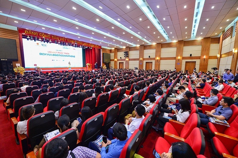 Các chuyên gia và doanh nghiệp đã đóng góp nhiều ý kiến thiết thực, góp phần phát triển dịch vụ logistics tại TP. Hải Phòng xứng với tiềm năng