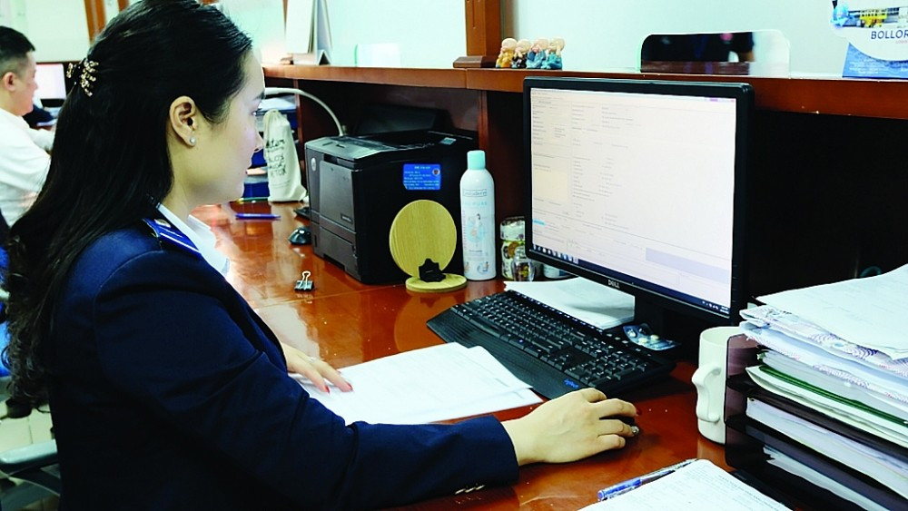 Hoạt động nghiệp vụ tại Chi cục Hải quan cửa khẩu sân bay quốc tế Nội Bài (Ảnh: N.Linh)