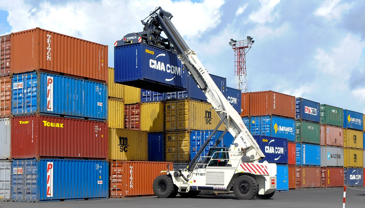 Tình trạng thiếu container rỗng đang khiến nhiều doanh nghiệp gặp khó trong sản xuất, kinh doanh