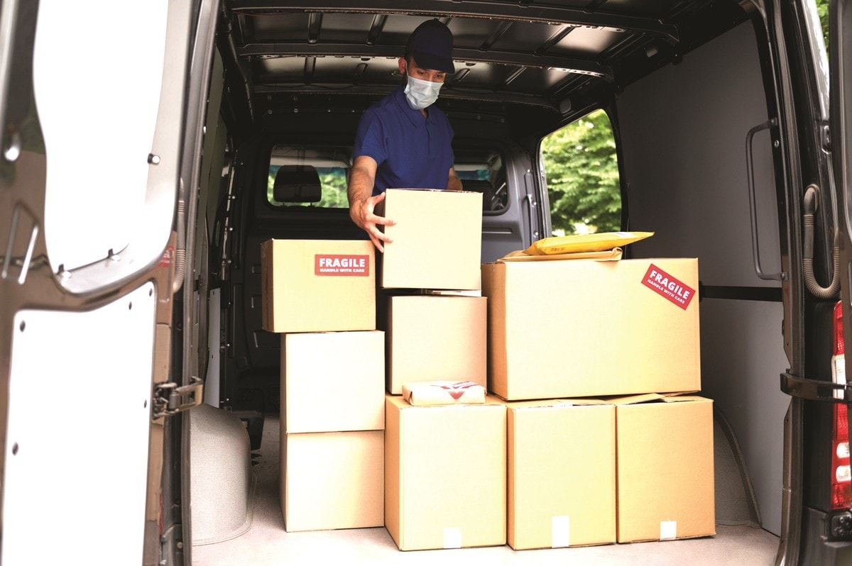 The characteristics of e-commerce are a wide market coverage, high dispersion of goods, small scale, large purchasing frequency, diverse products, fast delivery time, free delivery and on-site money collecting