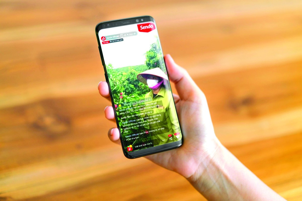  Recently, it is not difficult to see many farmers livestreaming and introduce products right at their farms and gardens