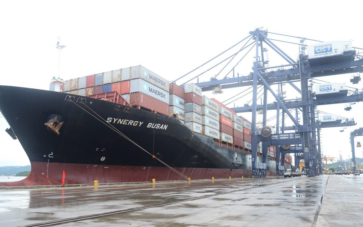 Tàu Synergy Busan đã cập cảng container quốc tế Cái Lân (CICT Cái Lân), tỉnh Quảng Ninh