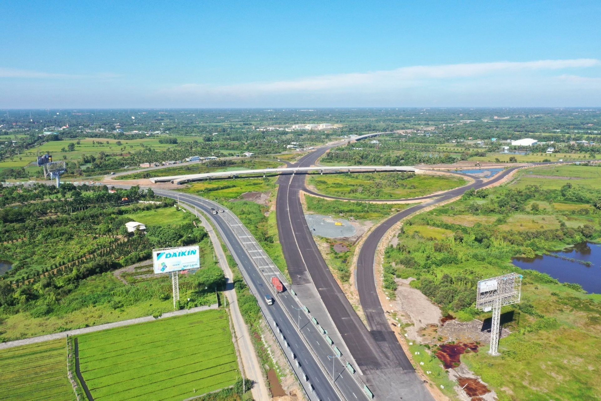 Dự án cao tốc Trung Lương - Mỹ Thuận đang dần hoàn thành