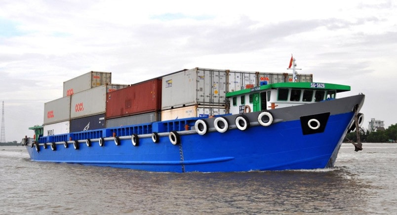 Tàu vận chuyển hàng hóa từ Cảng thủy nội địa Terminal Cát Lái Giang Nam đi Cảng Cái Mép - Thị Vải