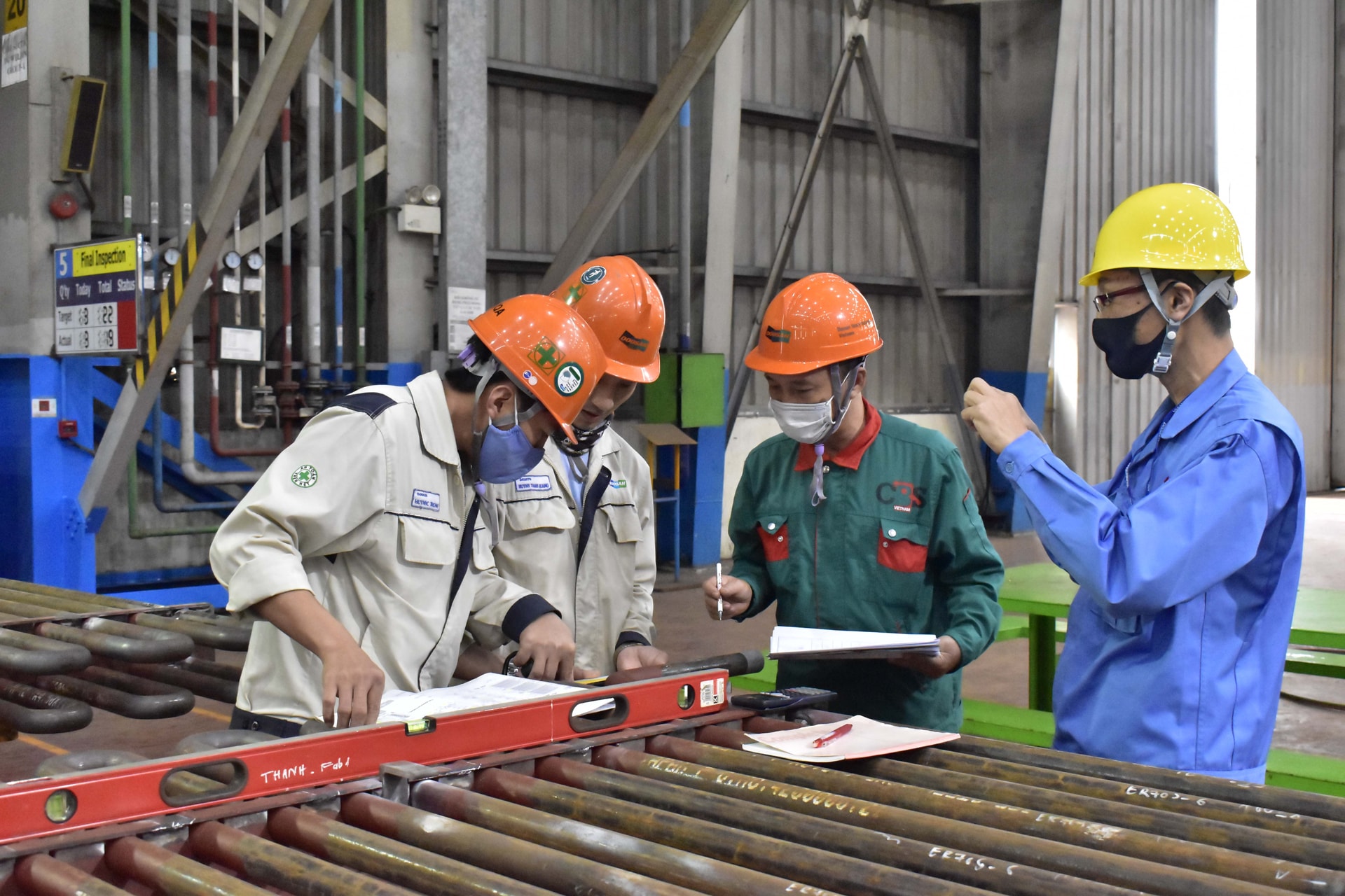 Doosan Vina engineers and MHIEC customer representatives check the quality during the manufacturing process of Waste-to-Energy boiler pressure parts