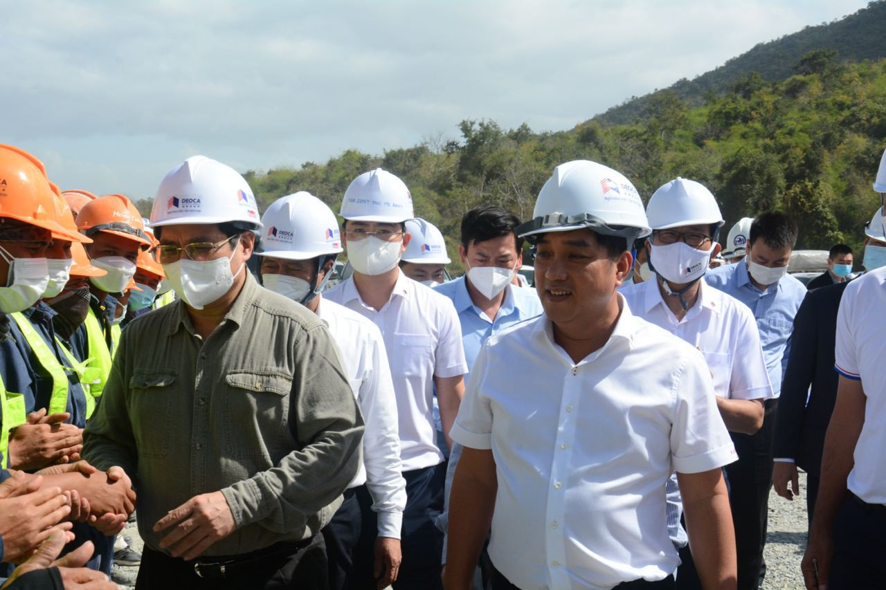 Thủ tướng kiểm tra dự án Cam Lâm - Vĩnh Hảo