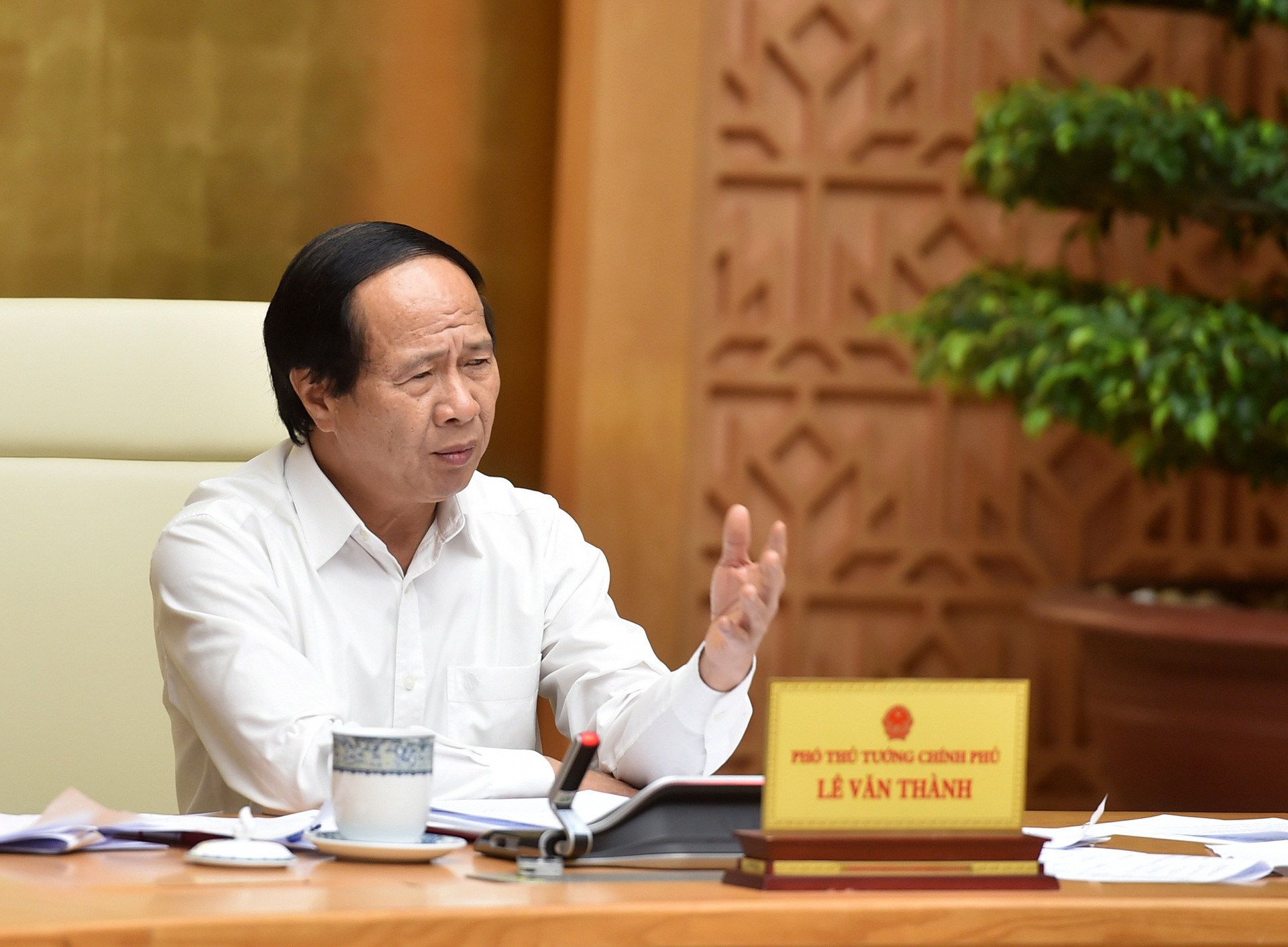 Phó Thủ tướng Lê Văn Thành: Mốc tiến độ chúng ta tính từng ngày, trong khi khối lượng công việc còn rất lớn. Ảnh: VGP/Đức Tuân