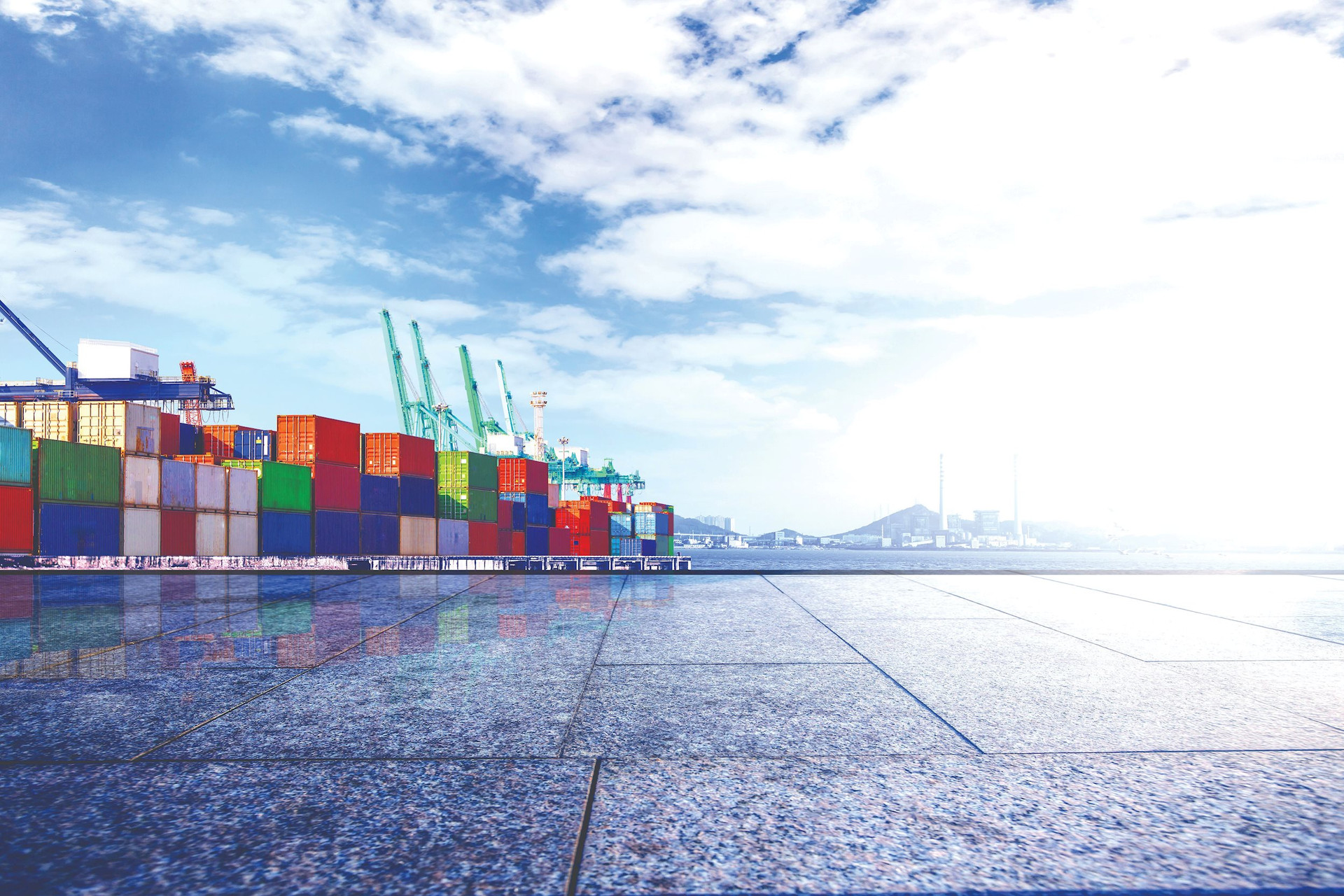 container-terminal-wharf-transport-compressed.jpg