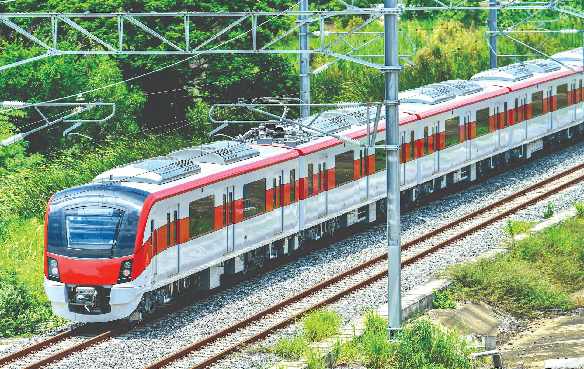 electric-train-red-line-is-suburban-railway-bangkok-thailand-compressed-1-.jpg